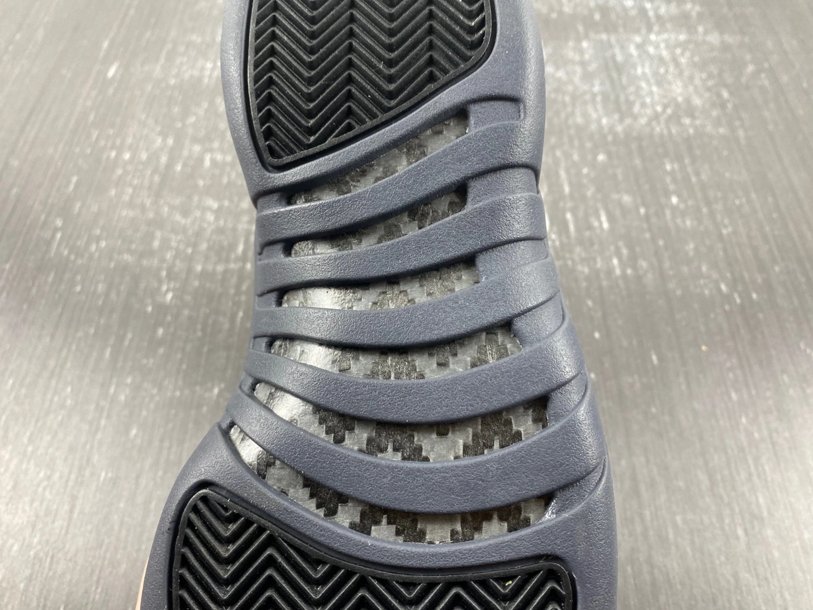 Air Jordan 12 Black Wolf Grey CT8013-019