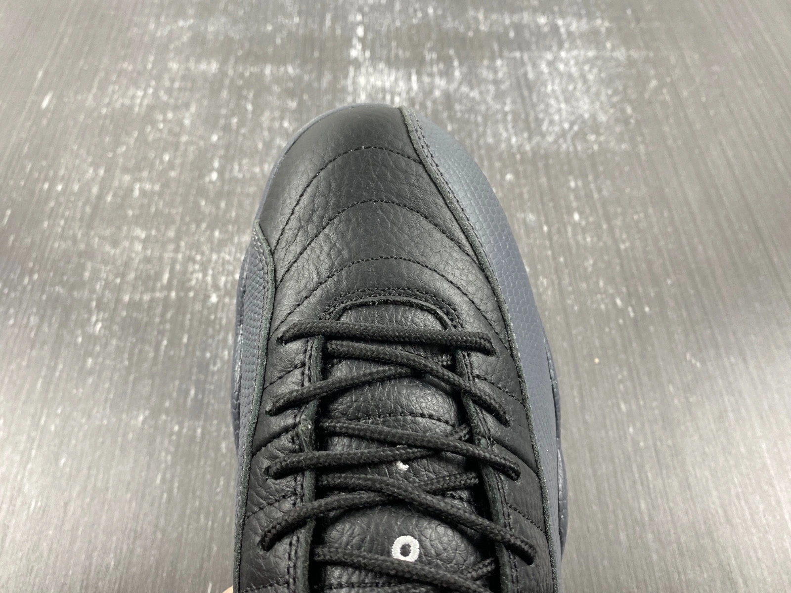 Air Jordan 12 Black Wolf Grey CT8013-019