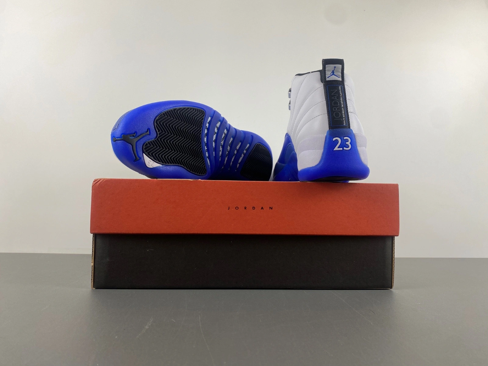 Air Jordan 12 