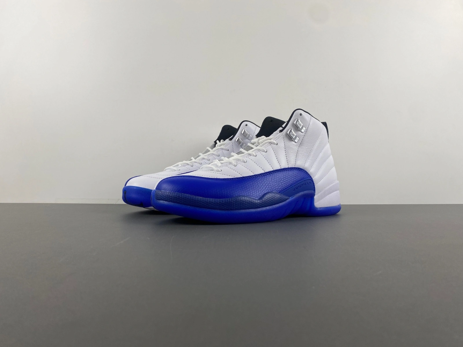 Air Jordan 12 "Blueberry" 2024 CT8013-140