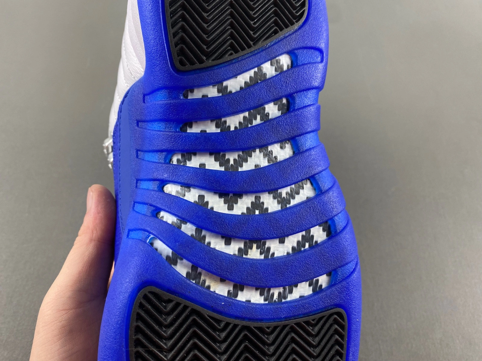 Air Jordan 12 