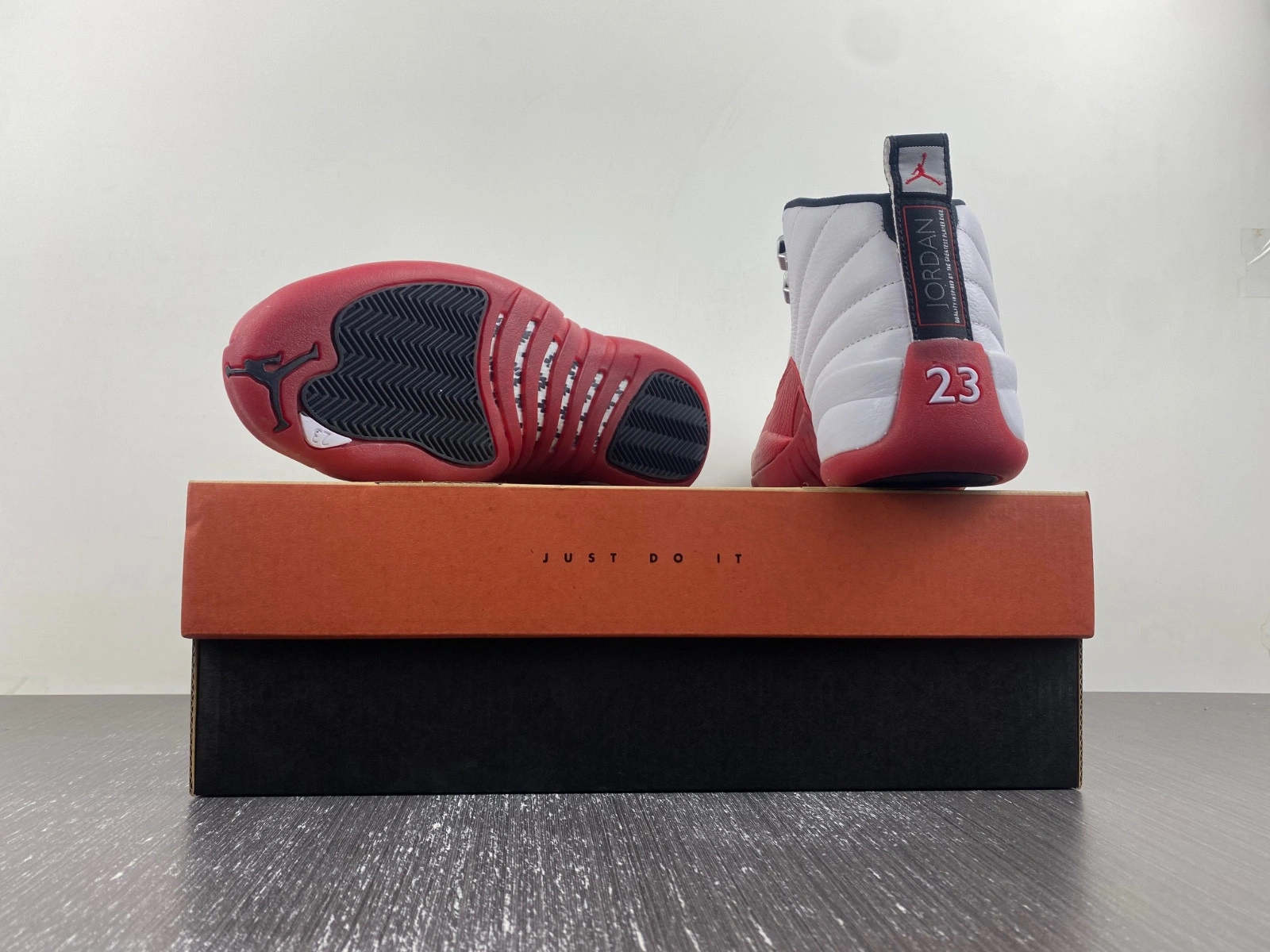 Air Jordan 12 Cherry CT8013-116