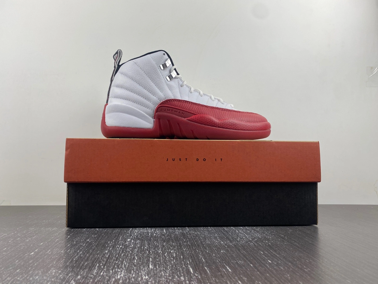 Air Jordan 12 Cherry CT8013-116