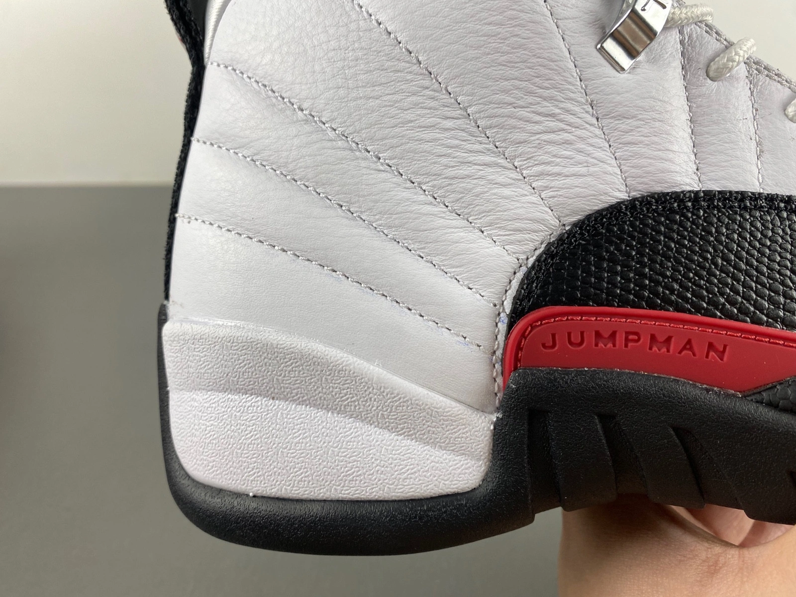 Air Jordan 12 Red Taxi CT8013-162