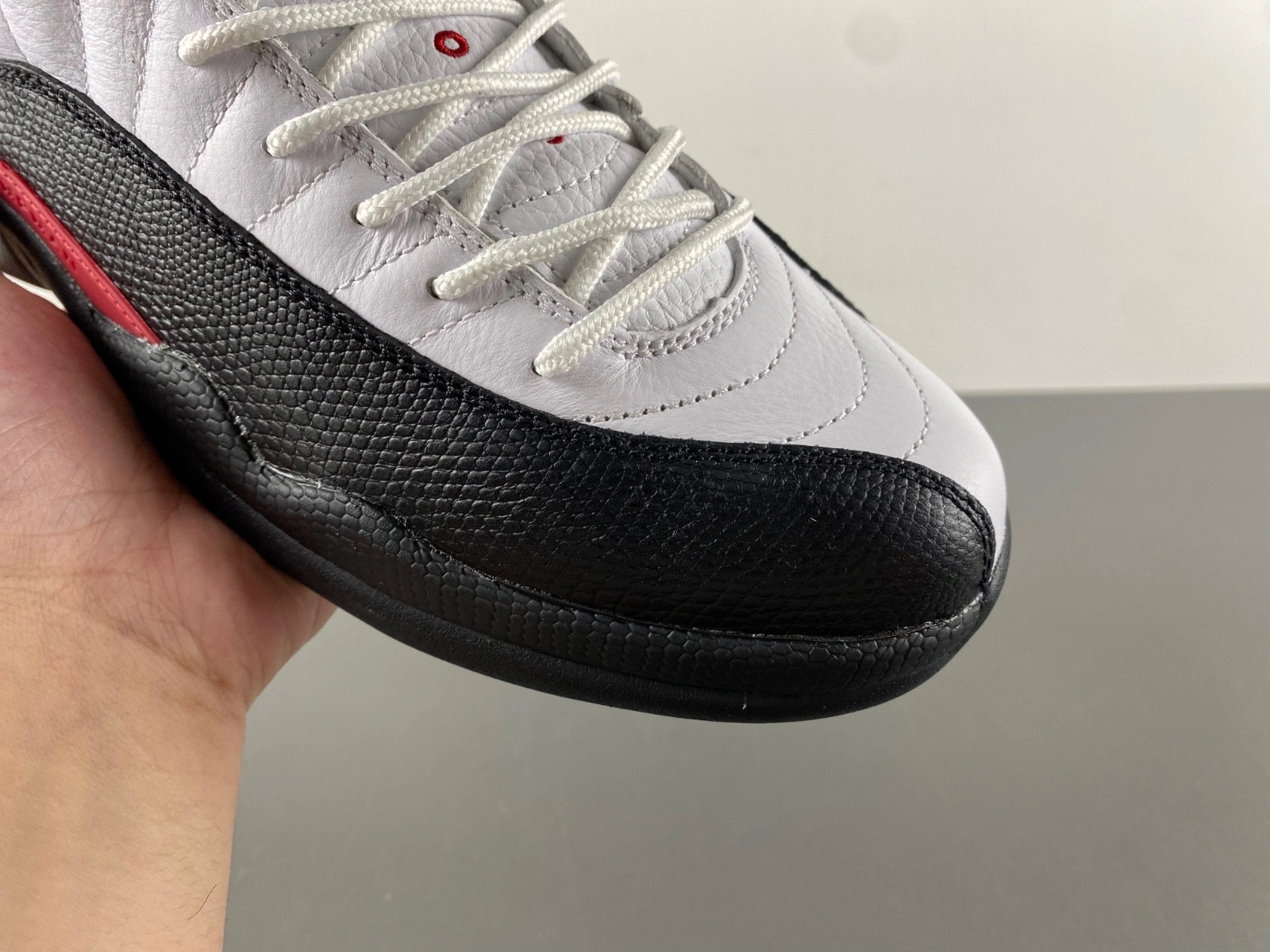 Air Jordan 12 Red Taxi CT8013-162