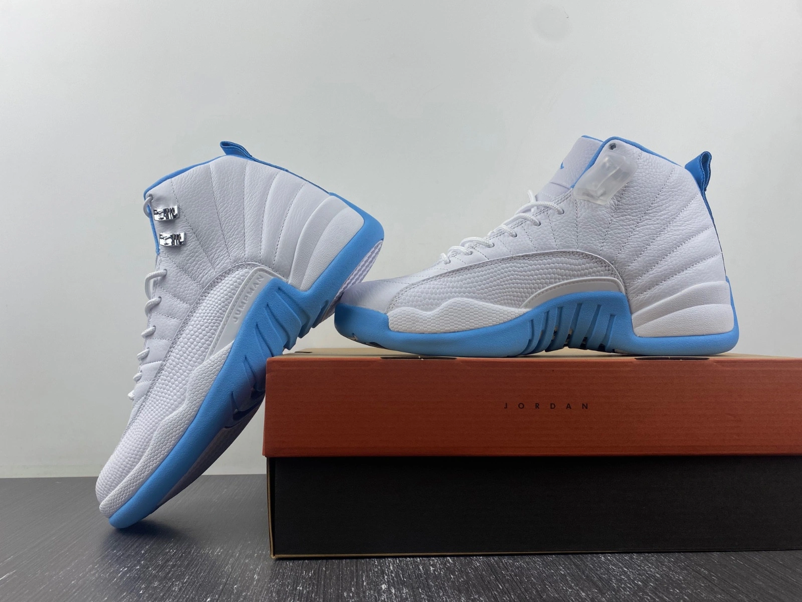Air Jordan 12 Retro Women’s 'UNC'  308243-142