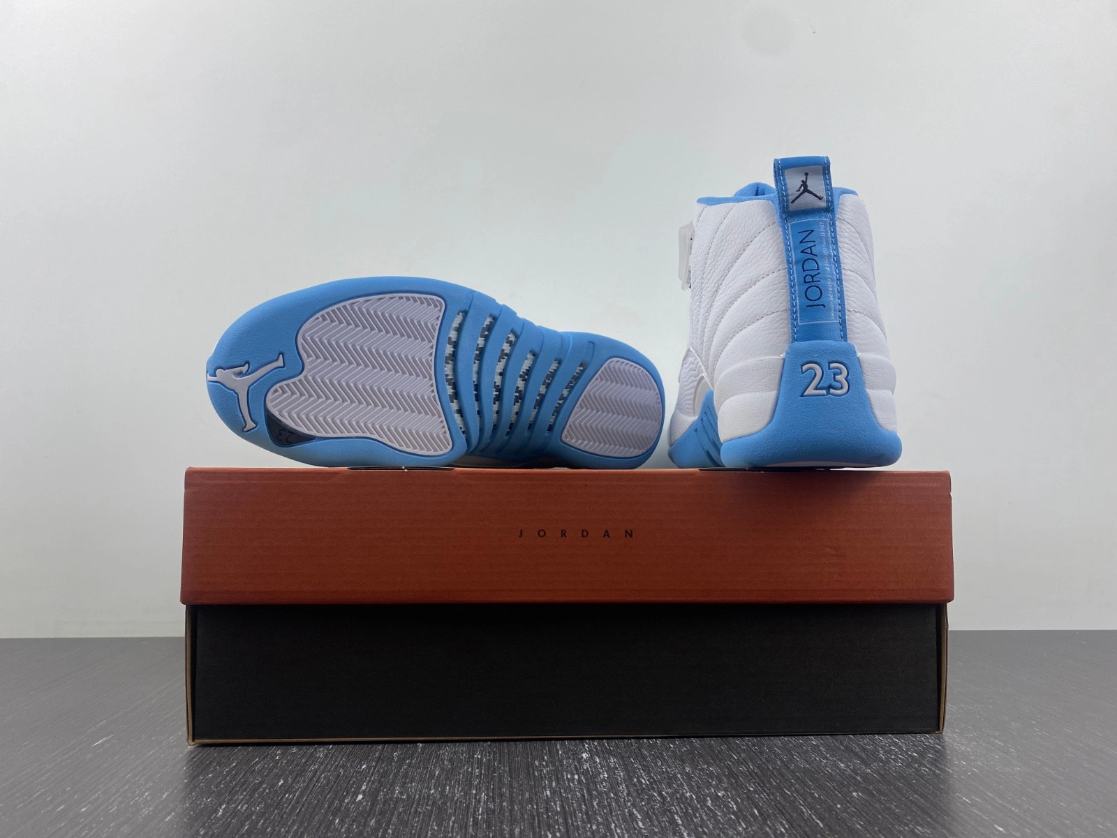 Air Jordan 12 Retro Women’s 'UNC'  308243-142