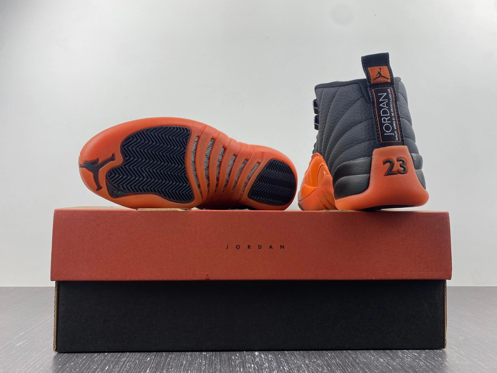 Air Jordan 12 WMNS Brilliant Orange FD9101-081