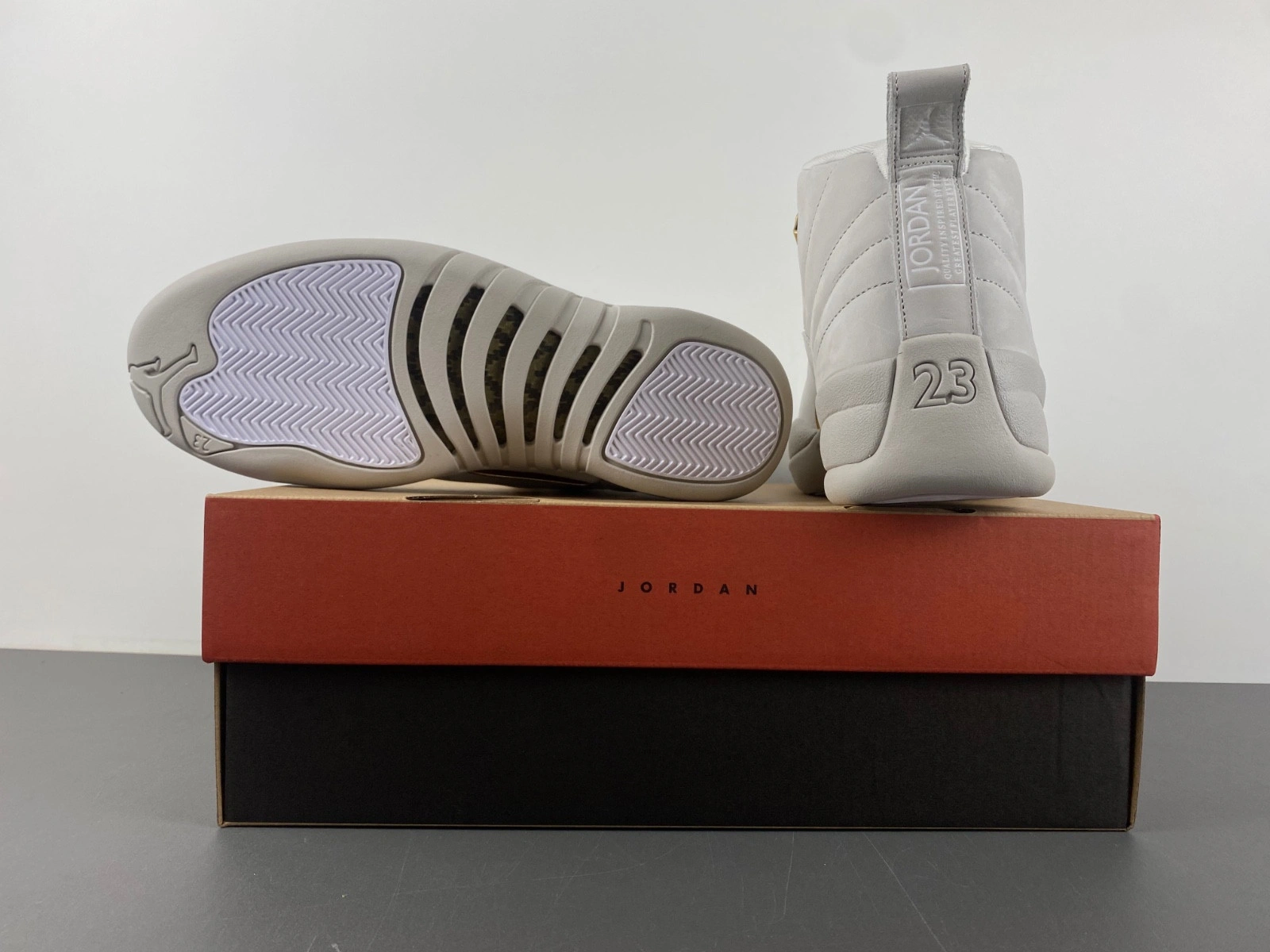 Air Jordan 12 WMNS 