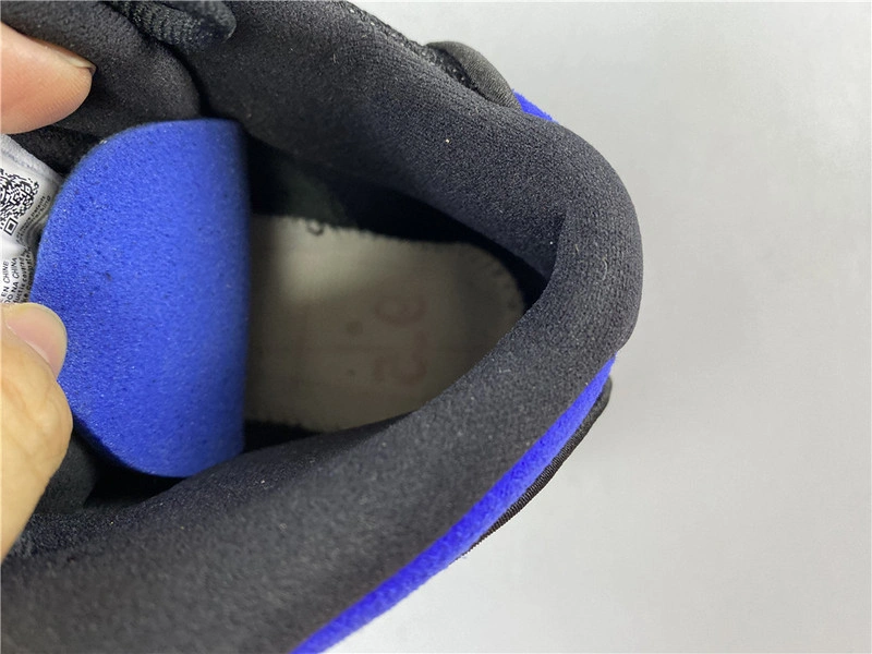 Air Jordan 13 Retro “Hyper Royal“  414571-040
