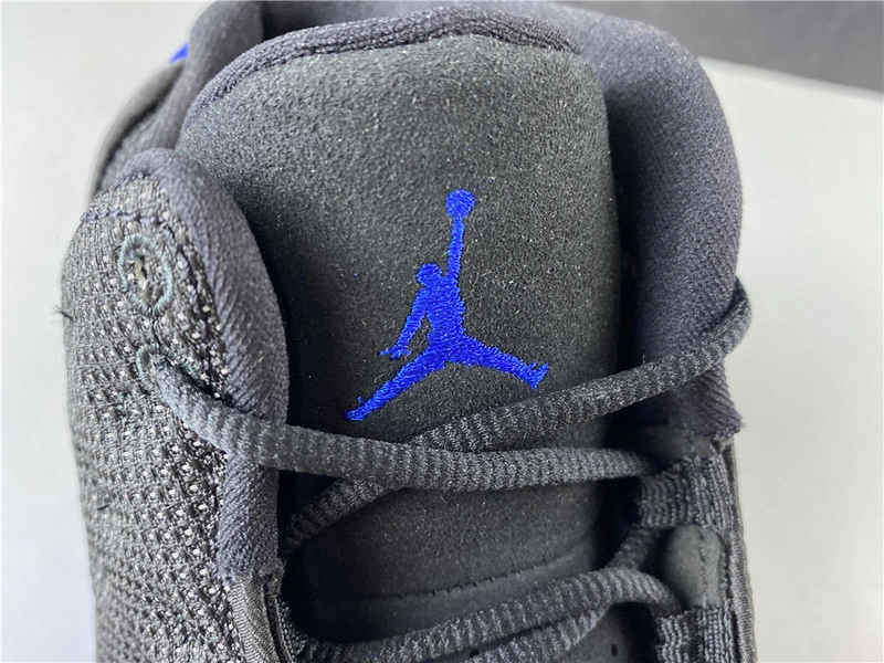 Air Jordan 13 Retro “Hyper Royal“  414571-040