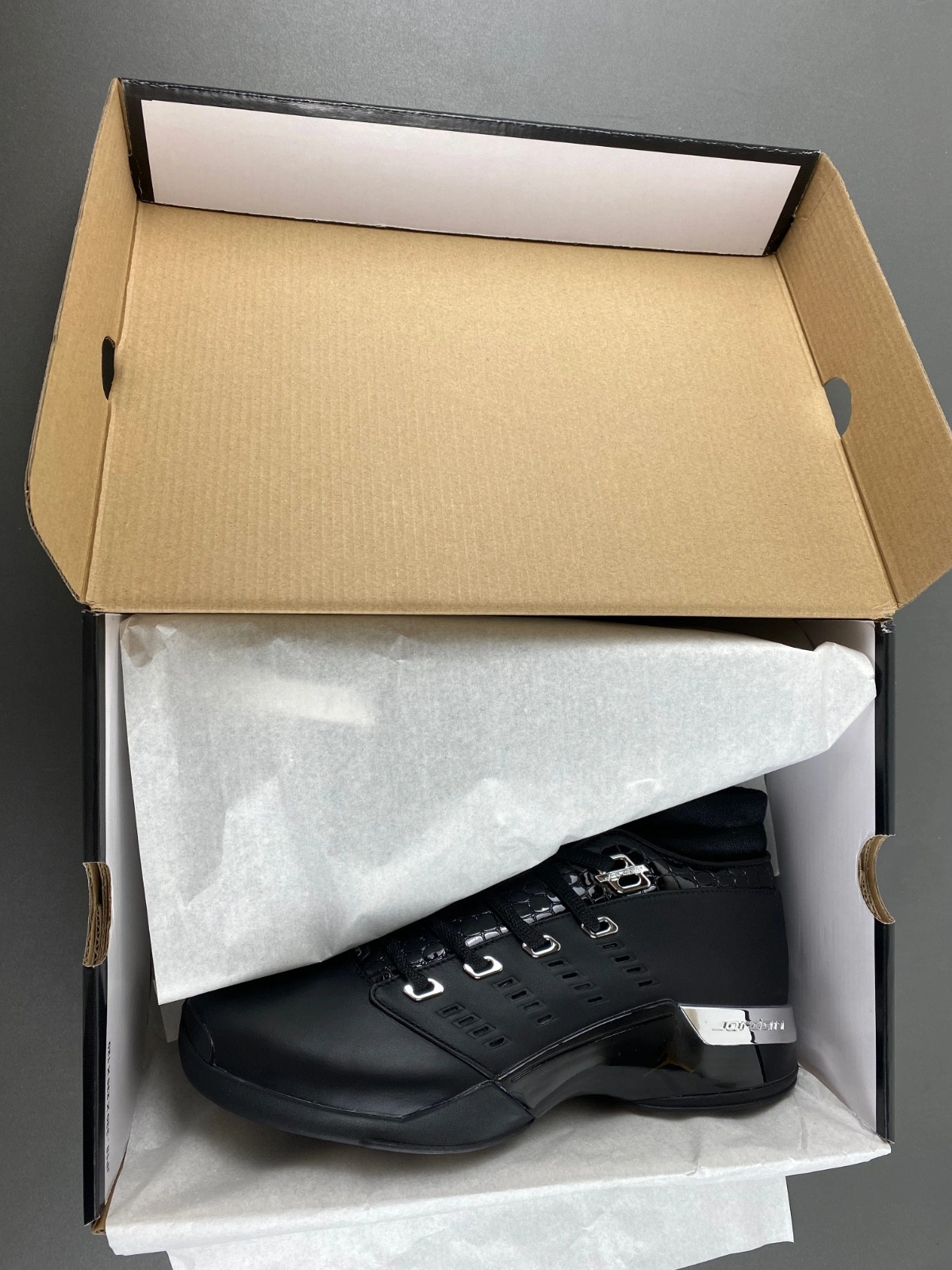 Air Jordan 17 OG Low 'Black Chrome' 303891-004