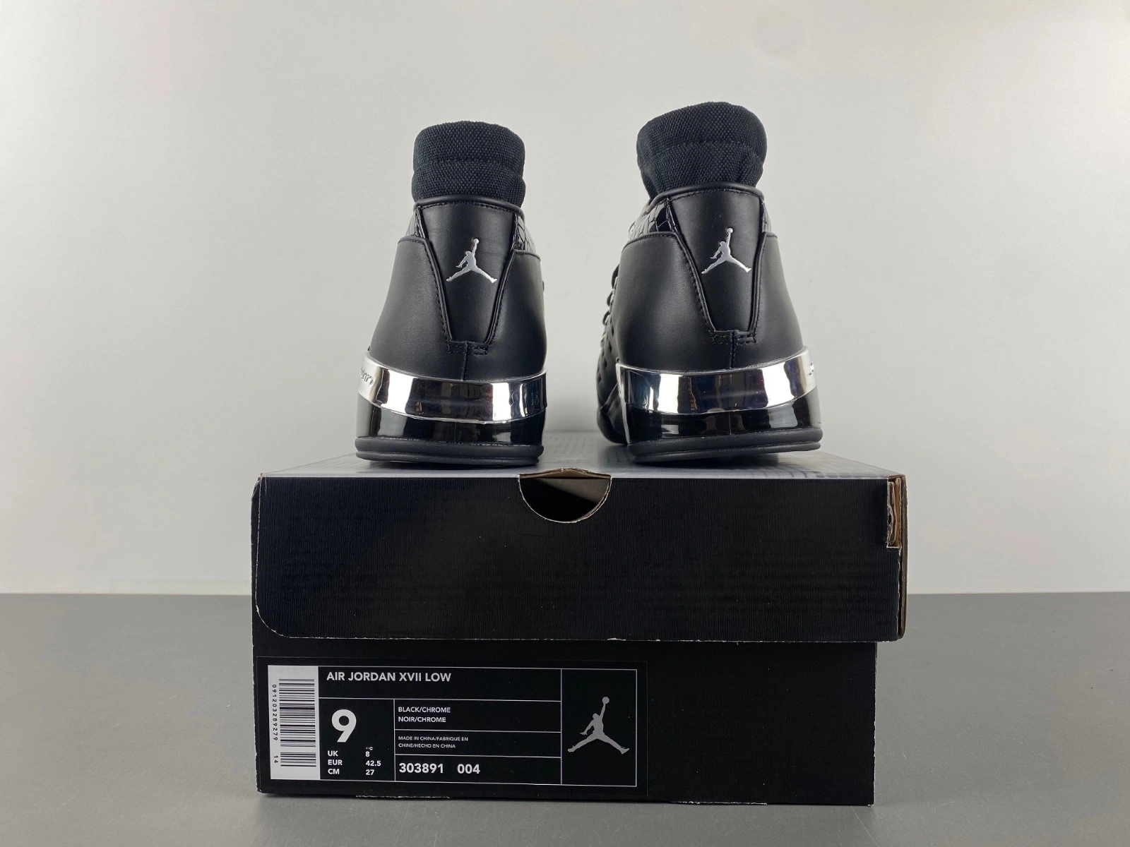 Air Jordan 17 OG Low 'Black Chrome' 303891-004