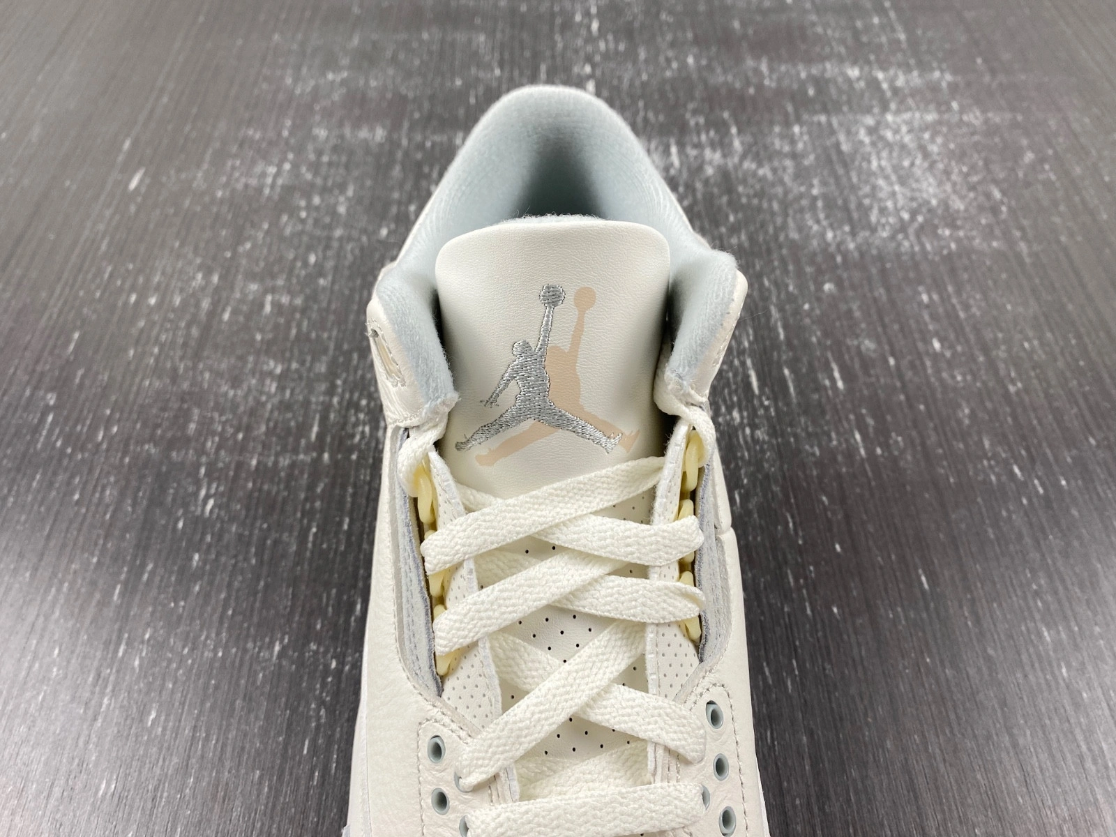 Air Jordan 3 Craft “Ivory”   FJ9479-100