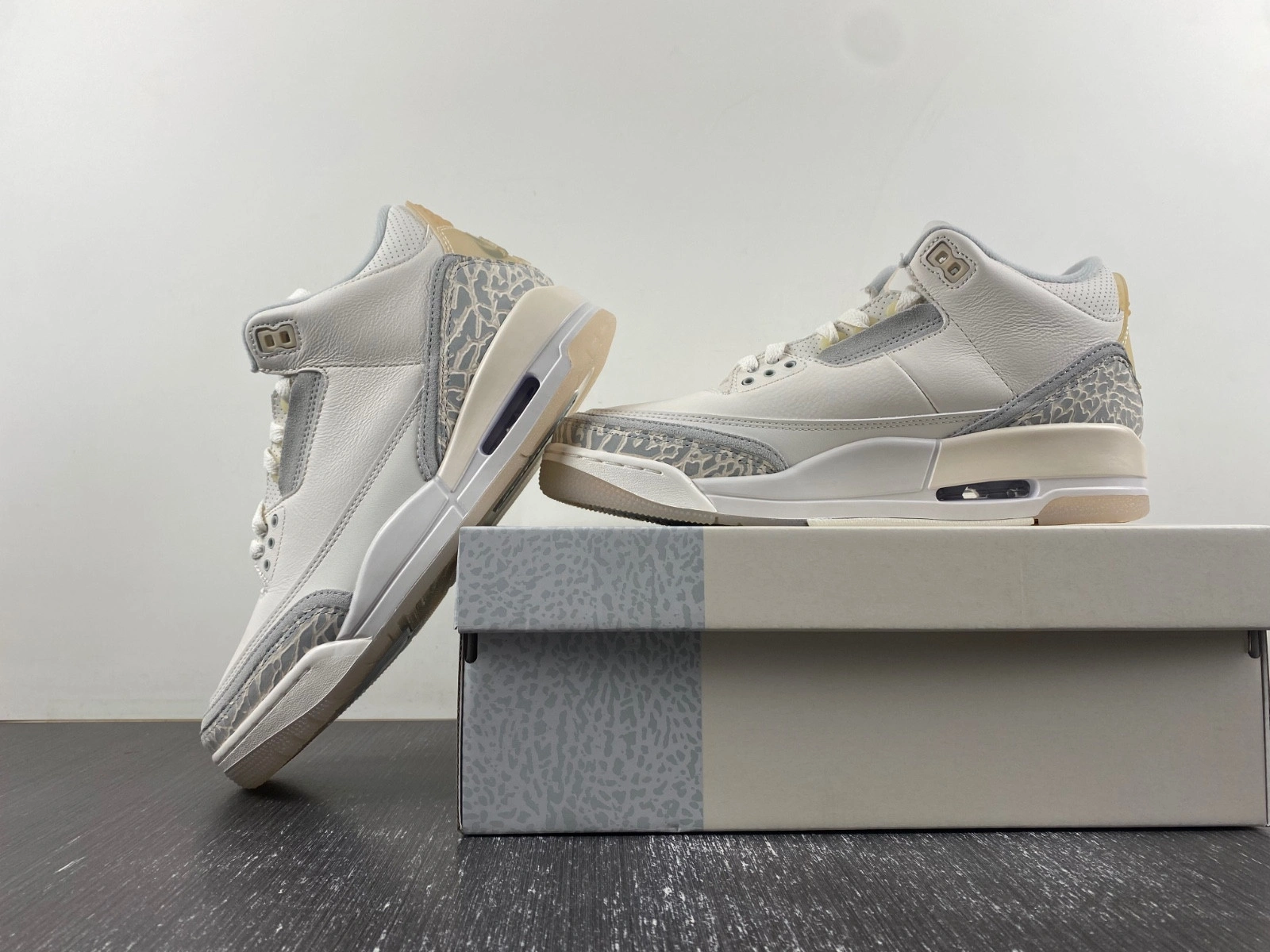 Air Jordan 3 Craft “Ivory”   FJ9479-100