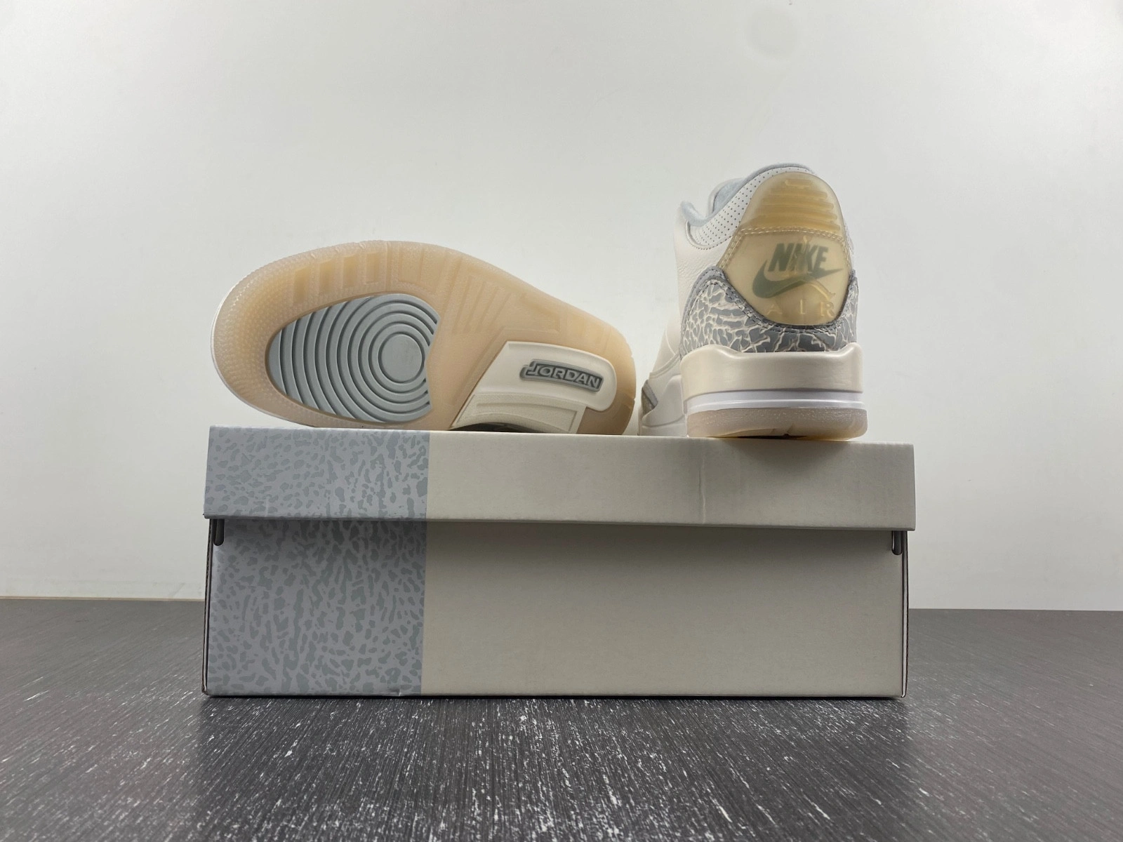 Air Jordan 3 Craft “Ivory”   FJ9479-100