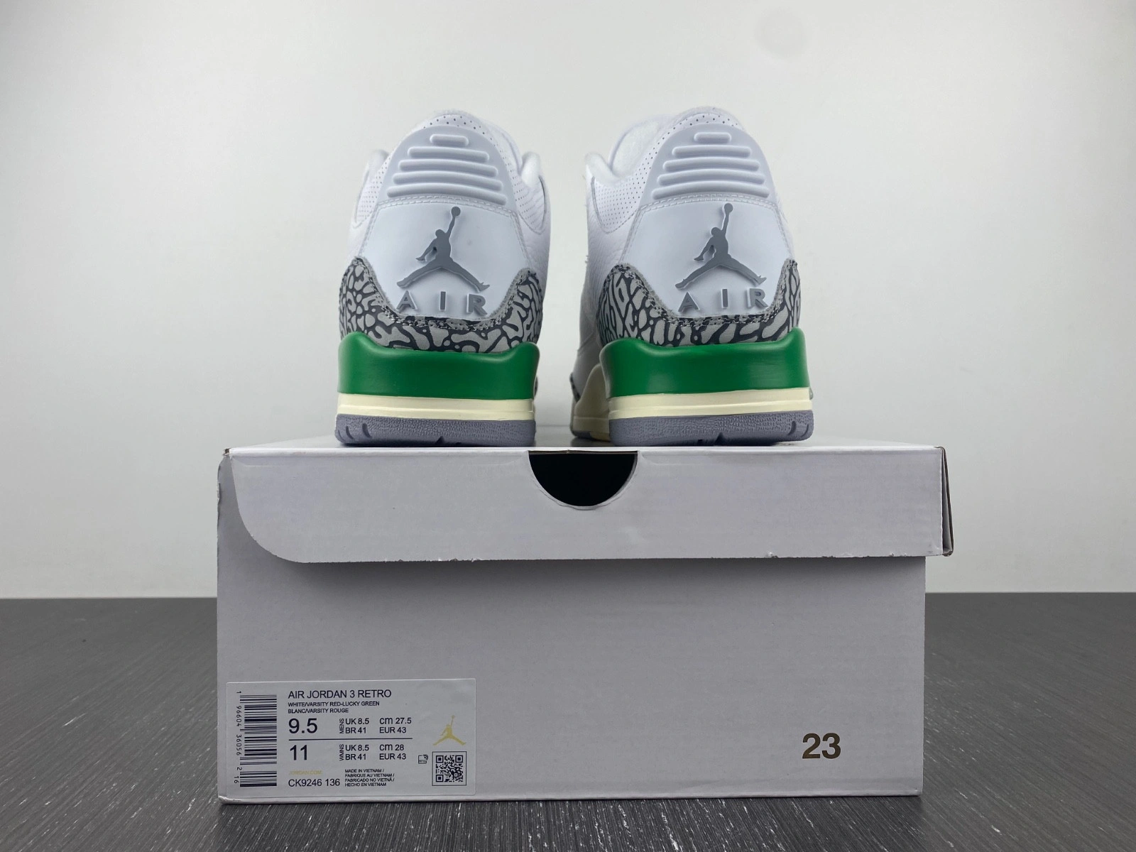Air Jordan 3 Lucky Green WMNS CK9246-136