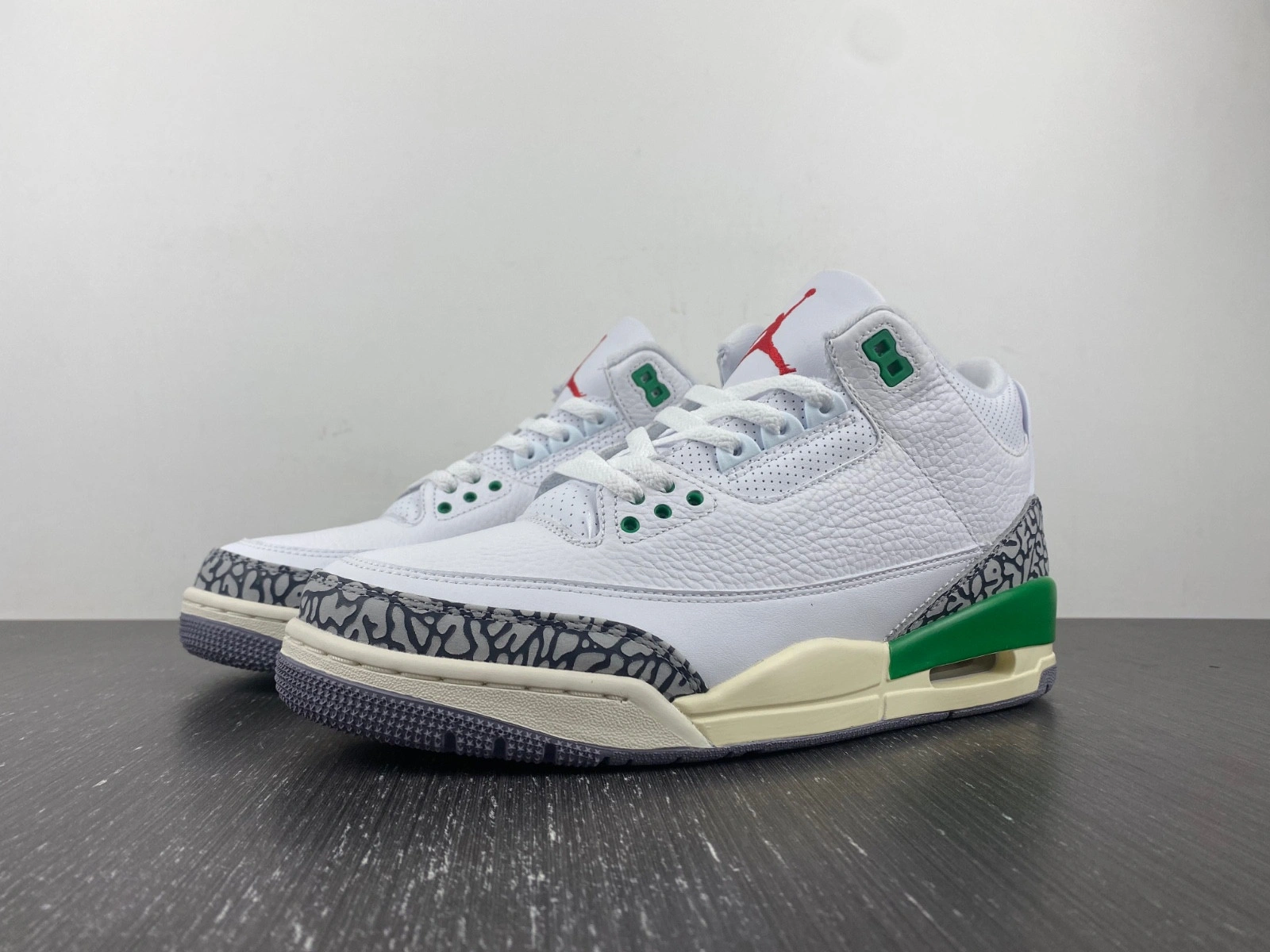 Air Jordan 3 Lucky Green WMNS CK9246-136