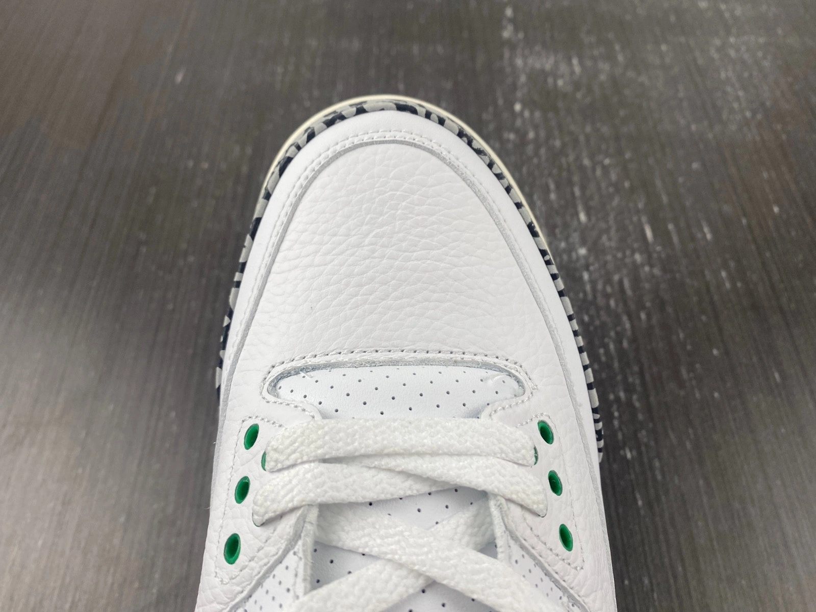 Air Jordan 3 Lucky Green WMNS CK9246-136