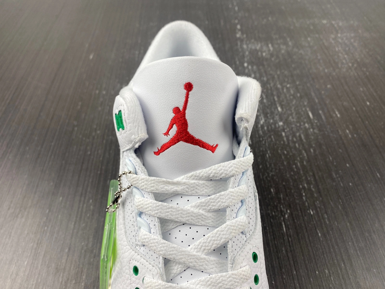 Air Jordan 3 Lucky Green WMNS CK9246-136