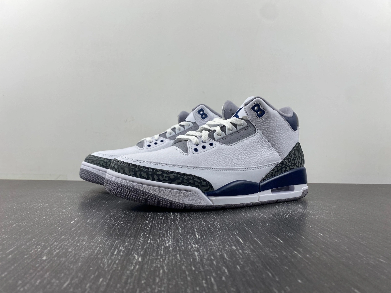 Air Jordan 3 “Midnight Navy”  CT8532-140