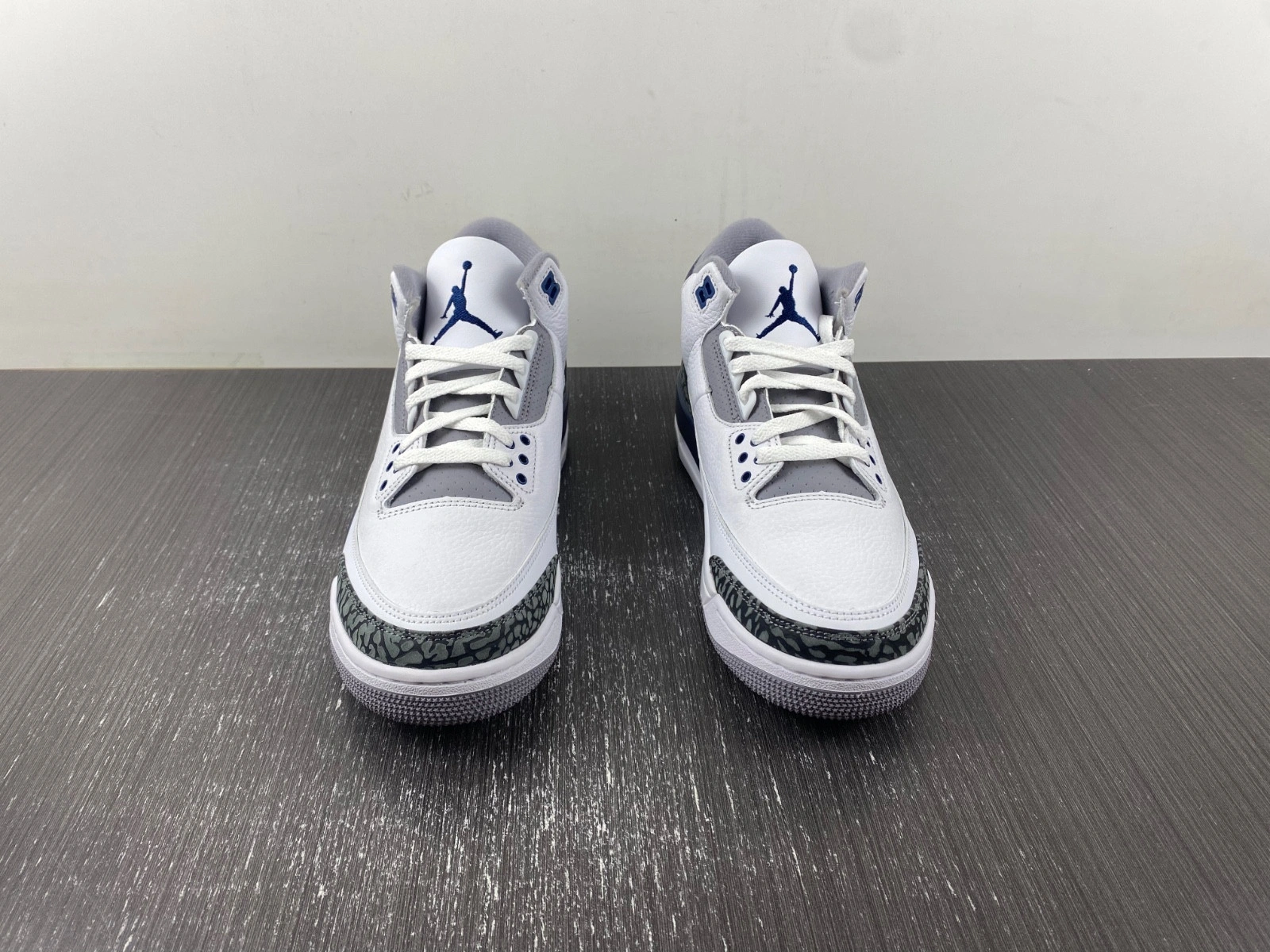 Air Jordan 3 “Midnight Navy”  CT8532-140