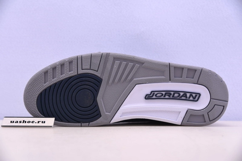Air Jordan 3 “Midnight Navy”  CT8532-401