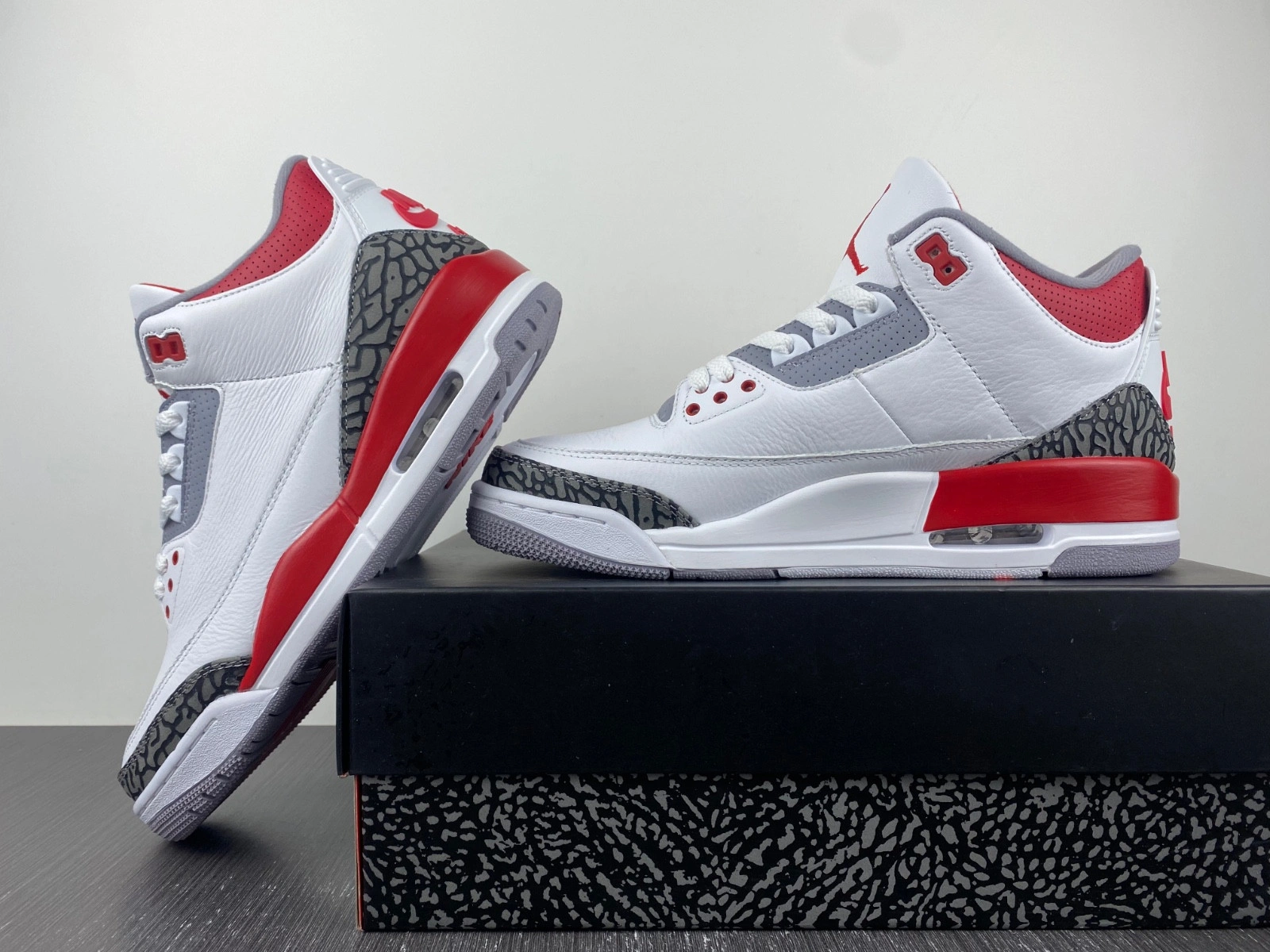 Air Jordan 3 OG Fire Red 2022 DN3707-160