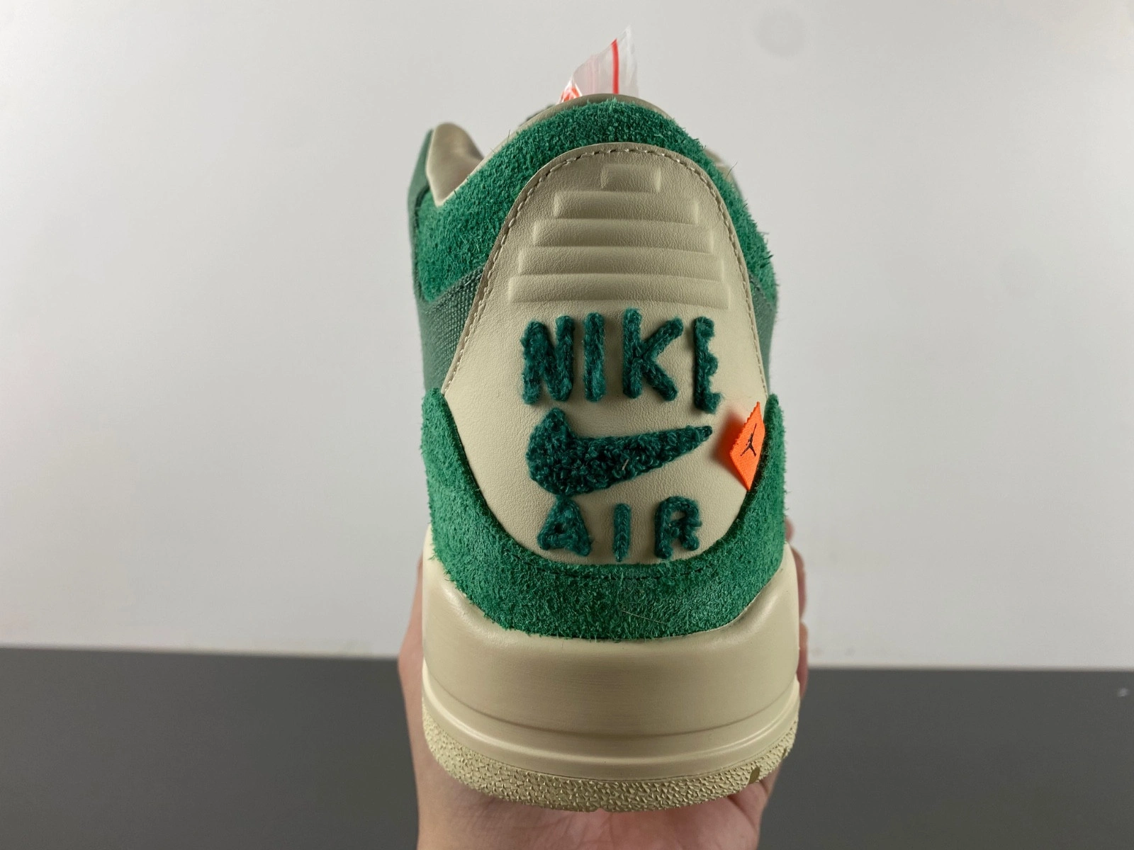 Air Jordan 3 OG SP Nina Chael Abney FZ7974-300