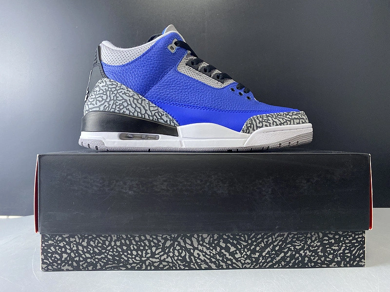 Air Jordan 3 “Varsity Royal”  CT8532-400