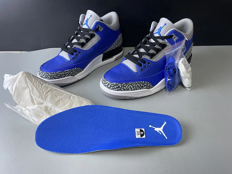 Air Jordan 3 “Varsity Royal”  CT8532-400
