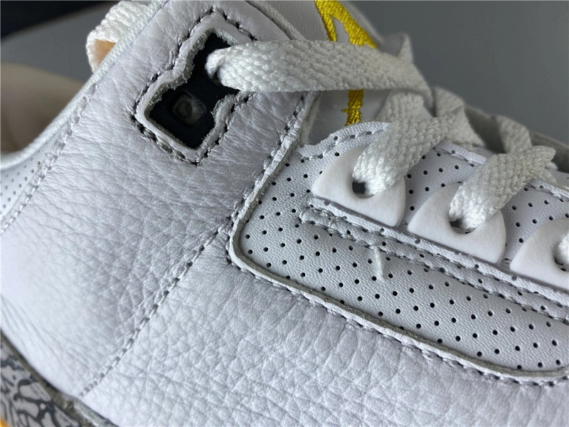 Air Jordan 3 WMNS “Laser Orange”  CK9246-108