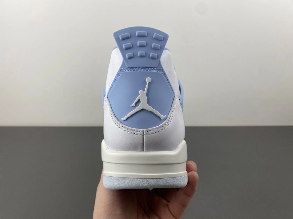 Air Jordan 4 