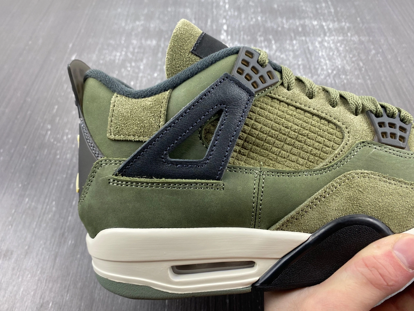 Air Jordan 4 Craft 