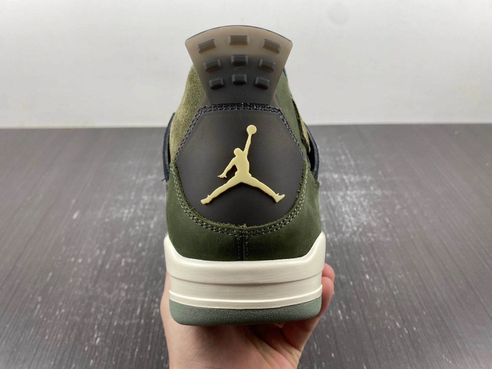 Air Jordan 4 Craft 