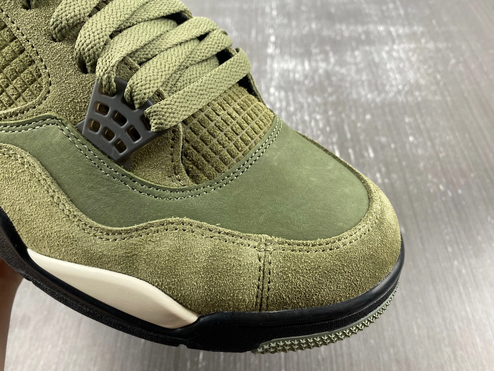 Air Jordan 4 Craft 