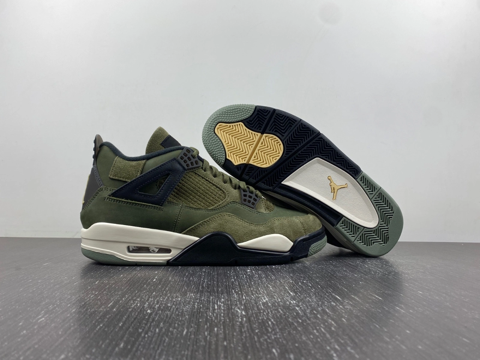 Air Jordan 4 Craft 