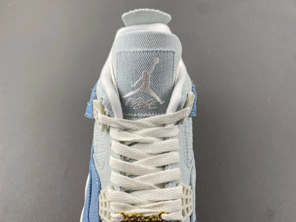 Air Jordan 4 Denim 
