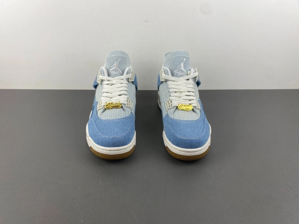 Air Jordan 4 Denim 