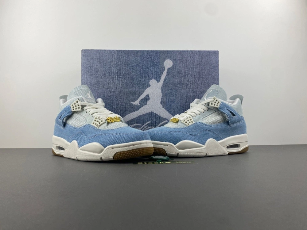 Air Jordan 4 Denim 