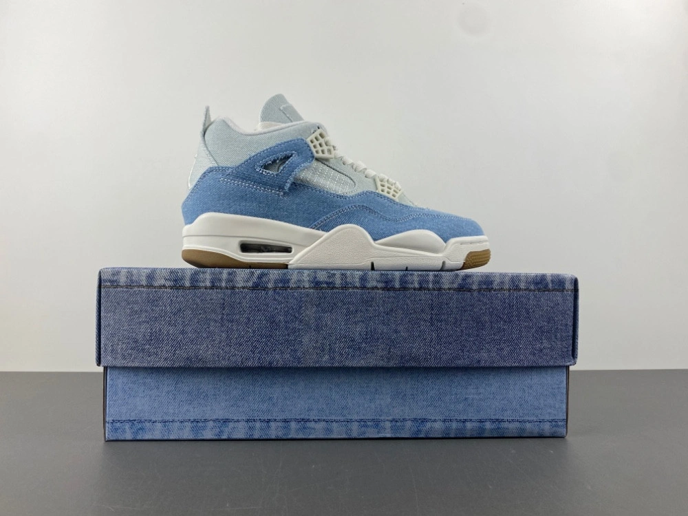 Air Jordan 4 Denim 