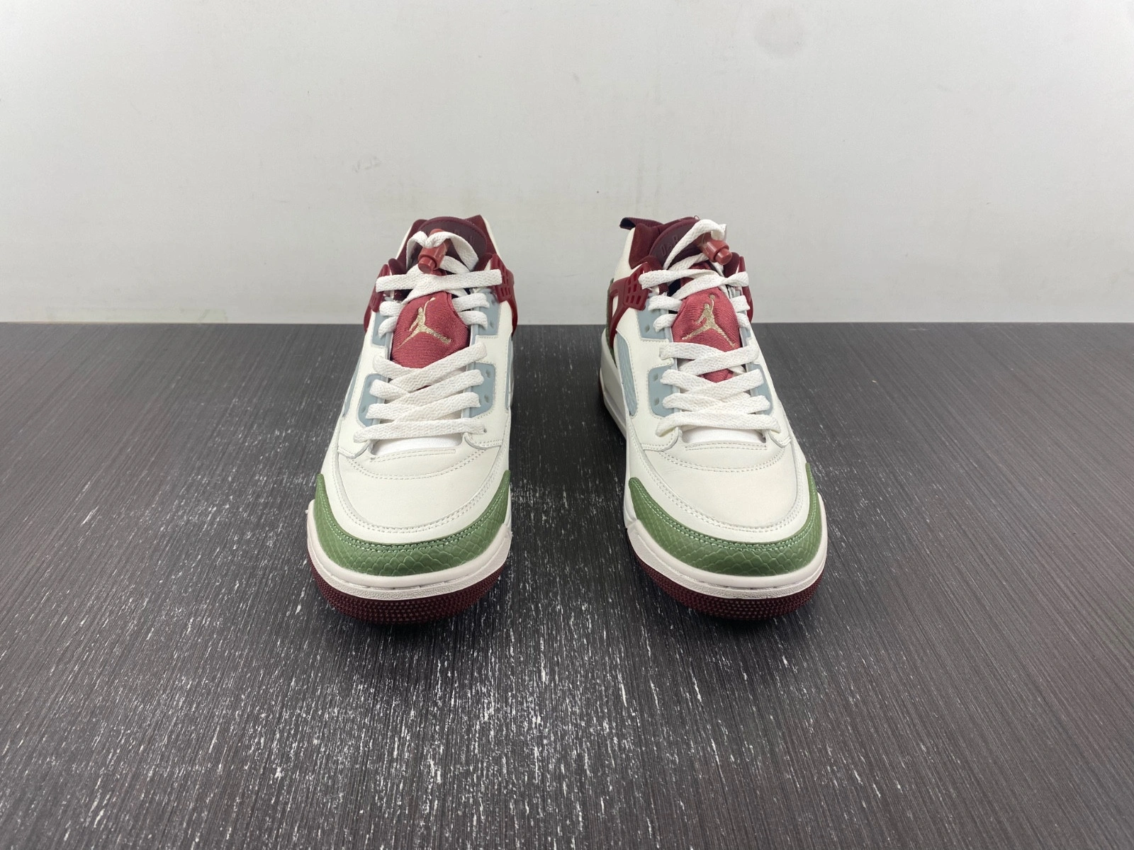 Air Jordan 4 FJ6372-100