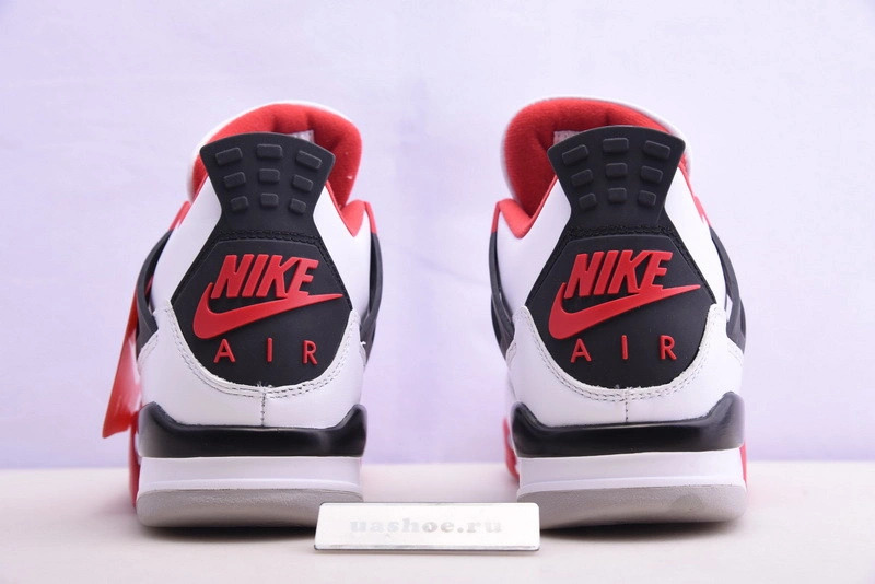 Air Jordan 4 “Fire Red”  DC7770-160