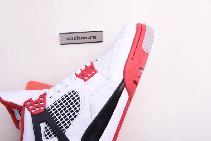 Air Jordan 4 “Fire Red”  DC7770-160