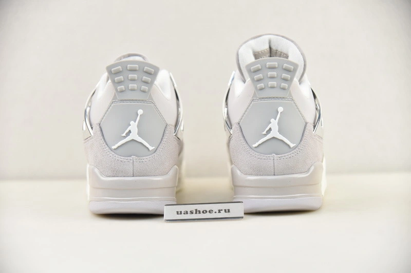 Air Jordan 4 Frozen Moments AQ9129-001