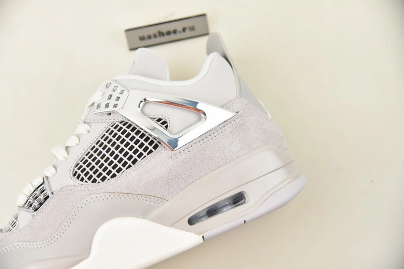 Air Jordan 4 Frozen Moments AQ9129-001
