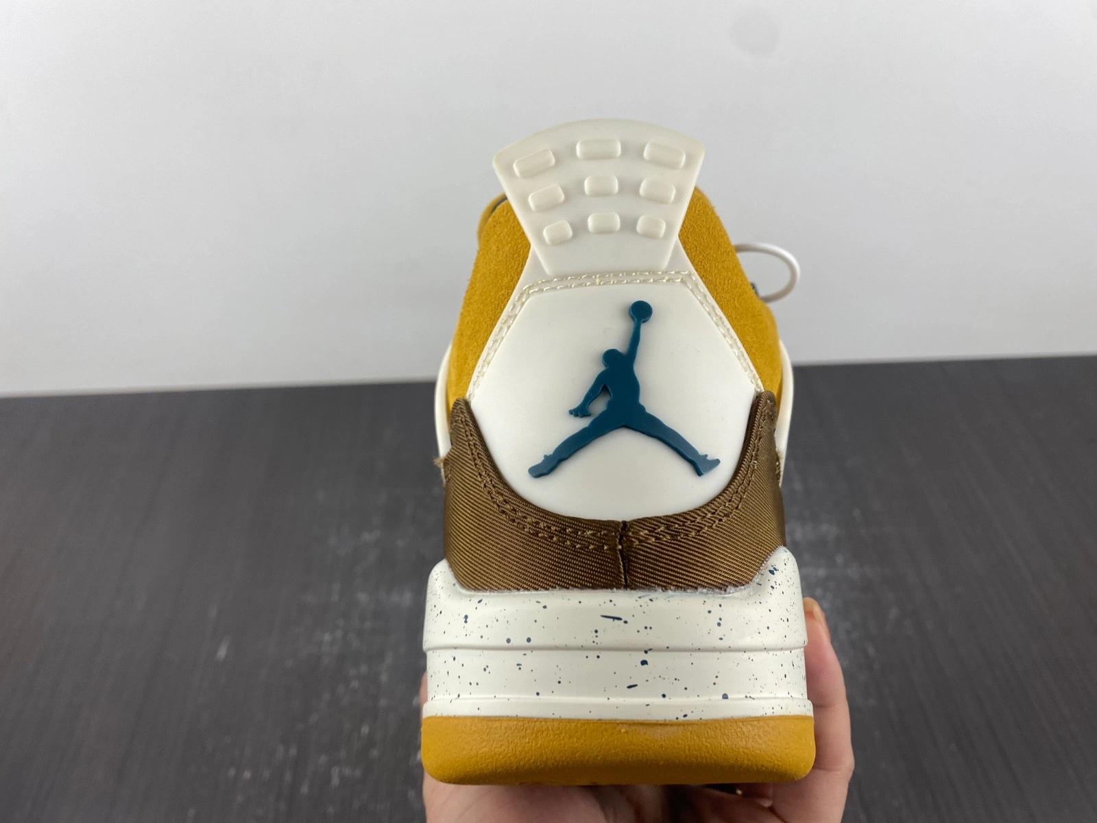 Air Jordan 4 GS 