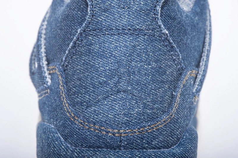 Air Jordan 4 Levis Blue Denim AO2571-401
