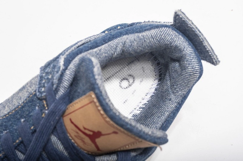 Air Jordan 4 Levis Blue Denim AO2571-401