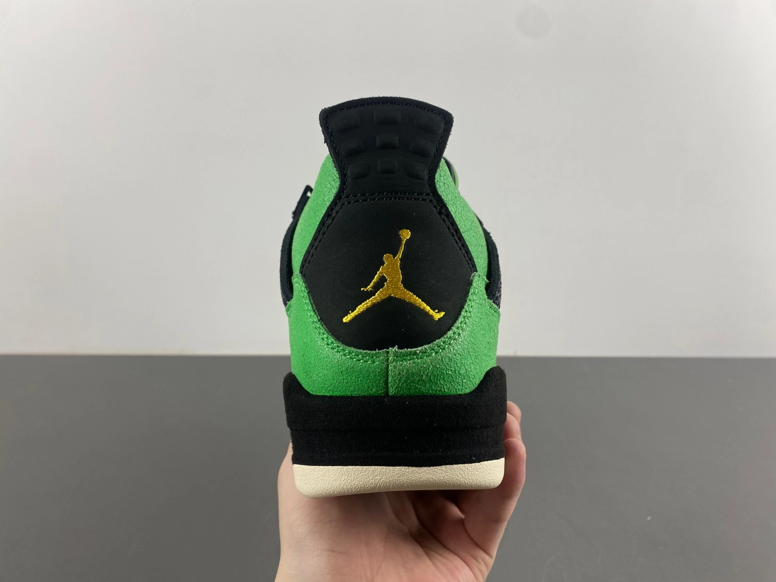Air Jordan 4 “Manila”